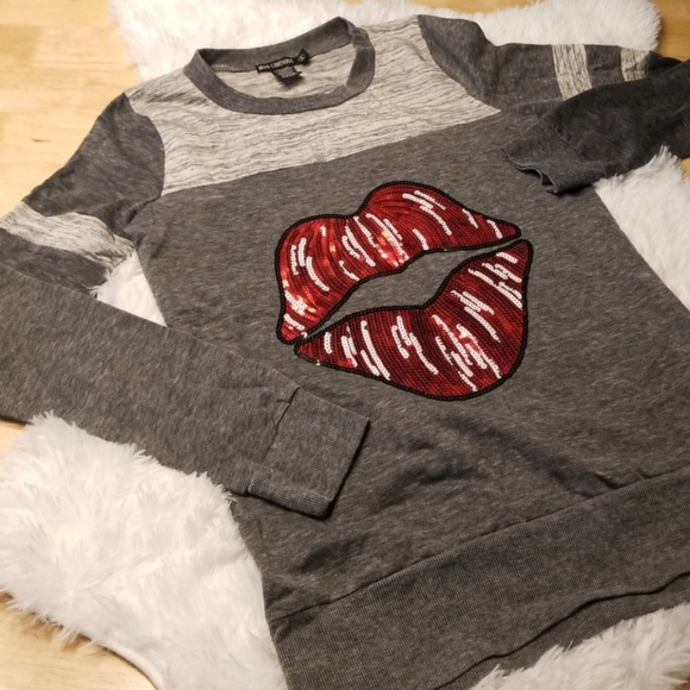 Size Small Sequin Lips Top